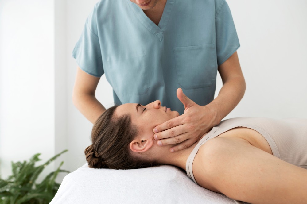 TMJ Pain Chiropractic Treatment